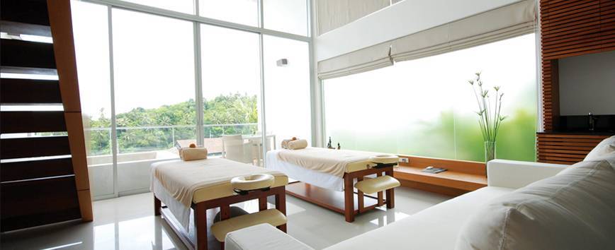The Quarter Phuket Hotel Pantai Surin Bagian luar foto